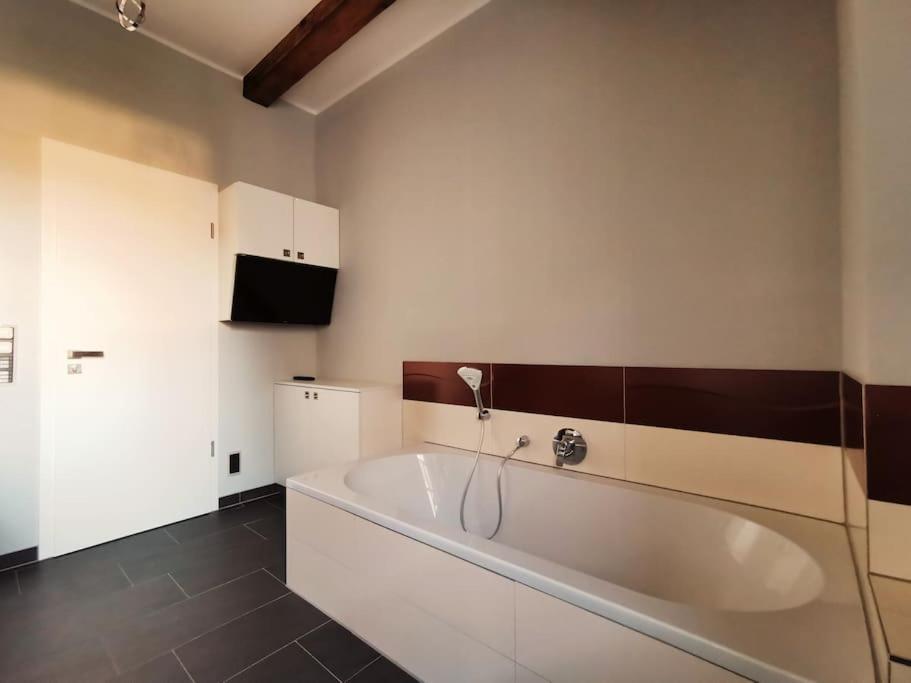 Komfortables Apartment Im Zentrum Erfurts Екстериор снимка